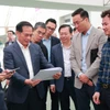 Le vice-Premier ministre Bui Thanh Son inspecte les préparatifs de la Foire du Printemps 2026. Photo : VNA