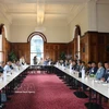 Table ronde entre les communautés d'affaires vietnamienne et australienne au Parlement de Victoria. Photo : VNA