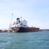 Le navire Au Lac Eagle est venu réceptionner une cargaison d’essence E10 RON95 au terminal Jetty de la raffinerie de Dung Quat. Photo : https://nangluongvietnam.vn
