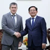 Le vice-Premier ministre Ho Quoc Dung (droite) et le gouverneur de la région russe de Perm, Dmitry Makhonin. Photo : chinhphu.vn