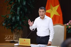 Le Premier ministre Le Minh Hung s'exprime. Photo: VNA