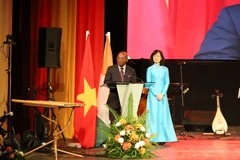 Évariste Koffi Yapi, secrétaire général du ministère des Affaires étrangères, de l'Intégration africaine et des Ivoiriens de l'extérieur et représentant officiel du gouvernement de la République de Côte d'Ivoire à la célébration. Photo : VNA