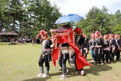 La cérémonie de mariage chez les Dao rouges à Lai Châu