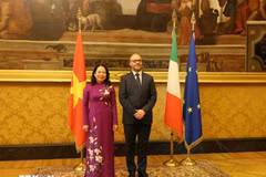 La vice-présidente vietnamienne Vo Thi Anh Xuân et le président de la Chambre des députés italienne, Lorenzo Fontana. Photo : VNA