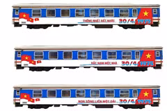 Le "Train de la Réunification » est spécialement conçu comme un hommage roulant à cet événement historique. Photo: VNR