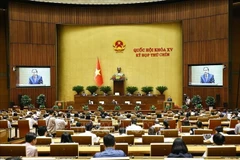 Le président de l'Assemblée nationale, Trân Thanh Mân, prononce un discours concluant la séance de question au gouvernement. Photo: VNA