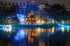 Cet événement marque le coup d'envoi d'une série de programmes culturels et artistiques de la ville de Hanoï pour célébrer le Nouvel An 2026, au service des habitants de la capitale ainsi que des touristes nationaux et internationaux. Photo : VNA