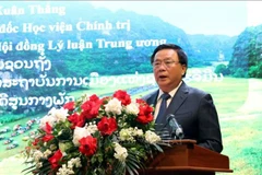 Le professeur Nguyên Xuân Thang, directeur de l'Académie nationale de politique Hô Chi Minh et également président du Conseil théorique central s'exprime. Photo: VNA