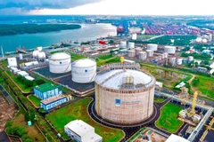 Projet d'entrepôt de GNL du Centre-Nord avec un investissement total de près de 27 000 milliards de dongs à Vung Ang, province de Hà Tinh. Photo: baohatinh.vn