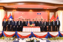 Le Vietnam et le Laos intensifient leur coopération en matière de sécurité publique. Photo : VNA