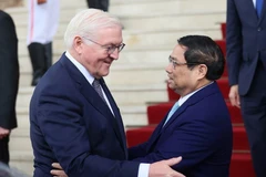 Le Premier ministre Pham Minh Chinh (droite) et le président allemand Frank-Walter Steinmeier lors de sa visite d'État au Vietnam (24 janvier 2024). Photo: VNA