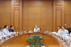 Le secrétaire général du Parti communiste du Vietnam (PCV), Tô Lâm travaille le 19 août, à Hanoï, avec le Comité central de pilotage des célébrations des grandes fêtes nationales et des événements historiques importants pour 2023-2025. Photo : VNA