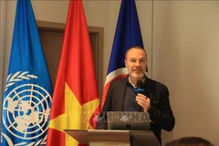 Aymeric Jung, conseiller en investissement à impact et économie régénératrice, s'exprime. Photo: VNA