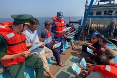 Sensibiliser les pêcheurs à lutter contre la pêche INN. Photo : VNA