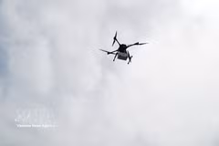 L’année 2026 constituera une étape importante avec le lancement d’un programme pilote de livraison de marchandises par drone et l’expérimentation d’une liaison postale aérienne entre Cân Gio et Vung Tau. Photo : VNA