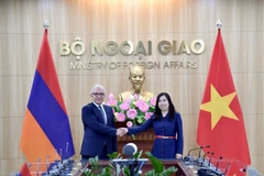 La vice-ministre des Affaires étrangères, Lê Thi Thu Hang, et son homologue arménien, Mnatsakan Safaryan. Photo: VNA