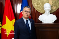 L’ambassadeur du Vietnam en Angola, Duong Chinh Chuc
