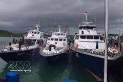 Un navire de patrouille indonésien chargé de détecter les activités de pêche illégale en mer. Photo: VNA