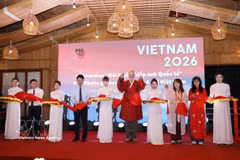 Cérémonie d'ouverture de la rencontre internationale de photographie PSA 2026 au Vietnam. Photo: VNA