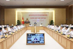 Le PM Pham Minh Chinh : faire du pays “une armée en marche” pour l’industrie des semi-conducteurs