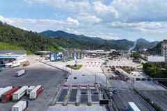 Vue panoramique du poste-frontière intelligent Huu Nghi (Vietnam) - Youyi Guan (Chine). Photo: VNA