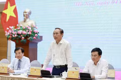 Le vice-ministre de l’Agriculture et de l’Environnement, Phung Duc Tien, lors de la conférence de presse. Photo : VNA