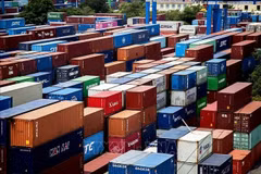 Zone de stockage de conteneurs au port de Cat Lai, à Hô Chi Minh-Ville. Photo: VNA