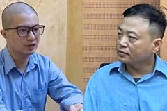Mr Pips Pho Duc Nam (gauche) et Shark Nguyen Hoa Binh. Photo : congan.com.vn