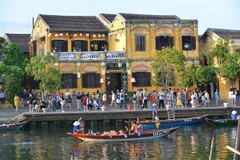 La vieille ville de Hoi An attire de nombreux touristes. Photo : VNA