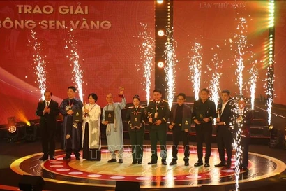 « Pluie rouge » remporte le Lotus d'or au 24ᵉ Festival du film vietnamien. Photo : VNA