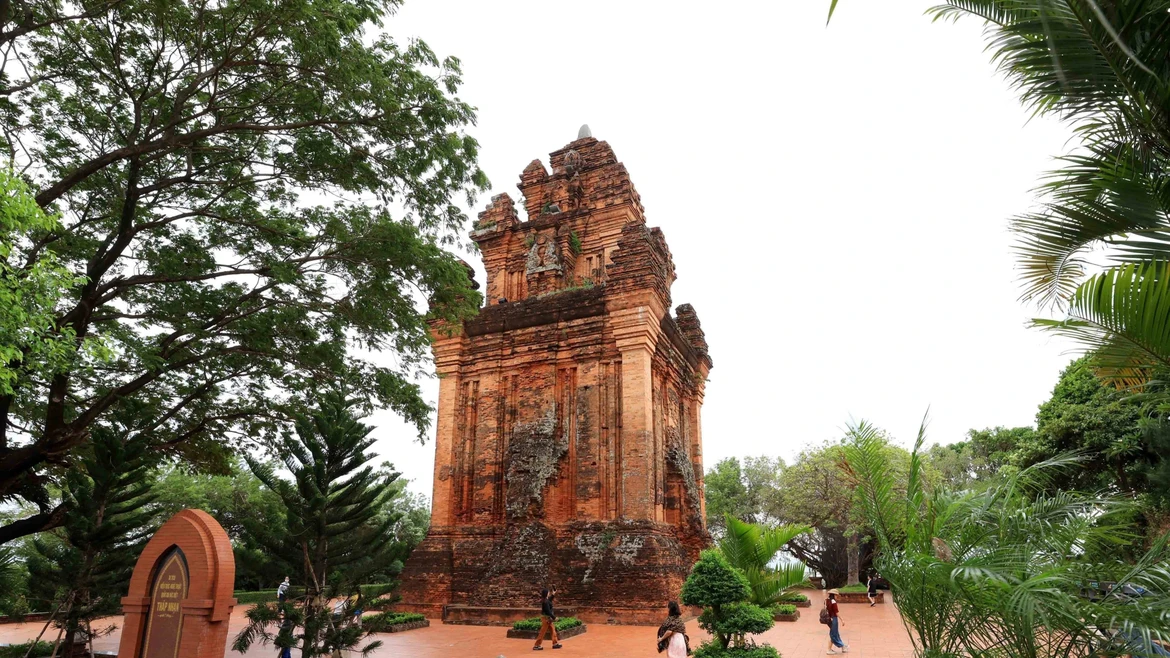 La tour Nhan, joyau architectural de la province de Phú Yên