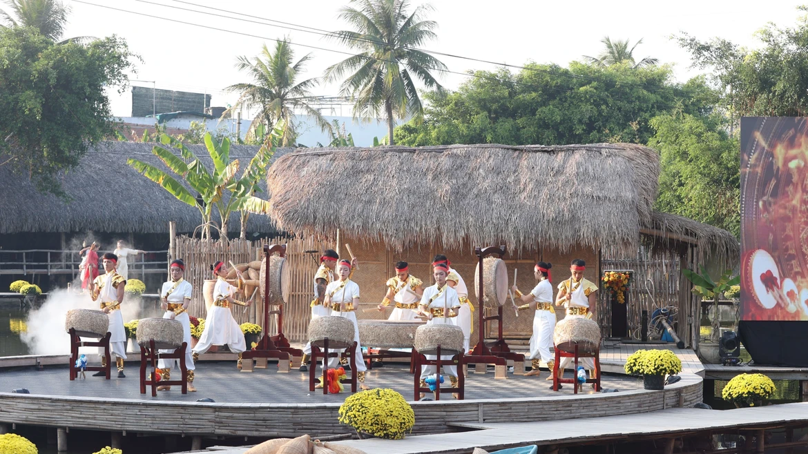 Autant d’activités qui invitent à ralentir le rythme et à s’imprégner pleinement de l’âme du Têt vietnamien. Photo: VNA