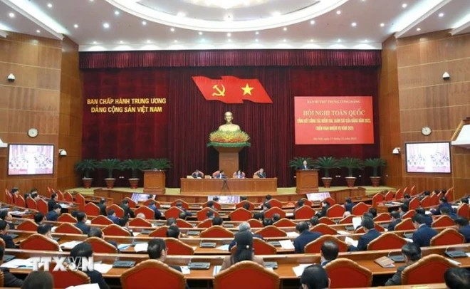 La conférence nationale résumant le travail d'inspection et de supervision du Parti en 2023 et mettant en œuvre les tâches en 2024. Photo : VNA Parti.png