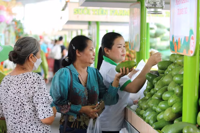 Au marché de fruits.