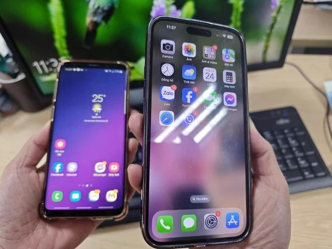 HSBC prévoit que le nombre d'utilisateurs de smartphones au Vietnam atteindrait 67,3 millions d'ici 2026, représentant 96,9% du nombre d'internautes. (Photo : VietnamPlus) hsbc-2-4987.jpg.webp