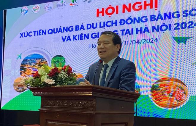 Le directeur adjoint de l’Autorité nationale du tourisme, Ha Van Sieu, s'exprime lors de la conférence. Photo : Collaborateur/Vietnam+ z5337205225309-2759512e9952cfebfb440f24bd6ab02a-4846.jpg.webp