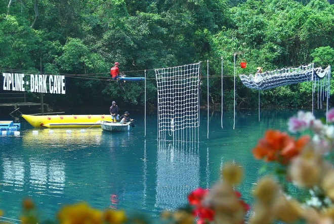 La zone touristique de Song Chay – Hang Toi propose de nombreux nouveaux jeux. Photo : Vietnamplus 4.png