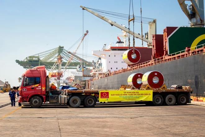 Le groupe Hoa Sen exporte 10 000 tonnes d'acier vers l'Europe. Photo : Vietnamplus commerce 1.webp