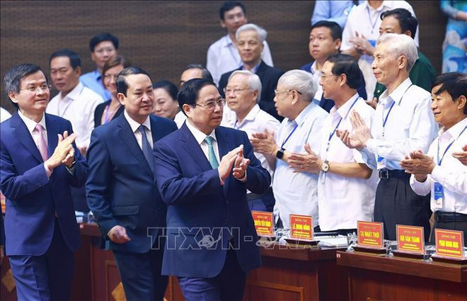 Le Premier ministre Pham Minh Chinh assiste à la Conférence annonçant le plan directeur provincial de Ninh Binh pour la période 2021-2030 avec vision jusqu'en 2050. Photo: VNA Chinh.jpg