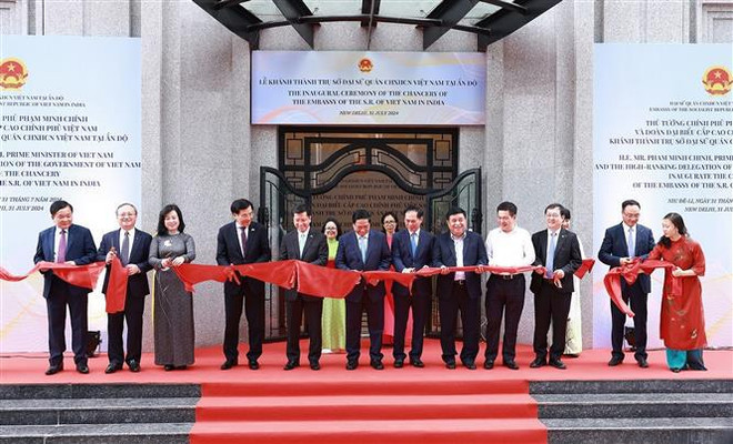 La cérémonie d'inauguration du siège de l'ambassade du Vietnam en Inde. Photo : VNA tru so.jpg
