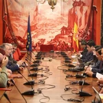 Une délégation du Parti communiste du Vietnam, conduite par Phan Đinh Trac, membre du Bureau politique, secrétaire du Comité central, chef de la Commission centrale des affaires intérieures du Parti, a effectué du 17 au 21 novembre 2025, une visite de travail en Espagne. Photo : VNA