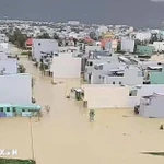 Le quartier de Hoai Nhon Dong, province de Gia Lai est sous l'eau. Photo : VNA