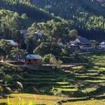 Les paisibles villages ethniques Muong de la commune de Van Son attirent de nombreux touristes. Photo : VNA