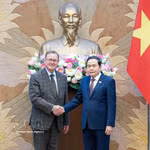 Le président de l’Assemblée nationale du Vietnam, Tran Thanh Man, a reçu le 16 juin à Hanoï, le vice-président du Bundestag de la République fédérale d’Allemagne, Bodo Ramelow, en visite officielle au Vietnam.