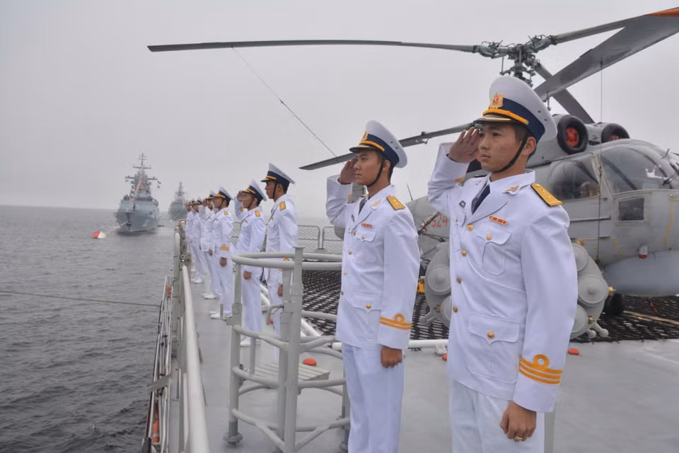 La protection de notre souveraineté maritime est une mission vitale que les officiers et soldats de la Région navale 4 accomplissent avec honneur et professionnalisme.