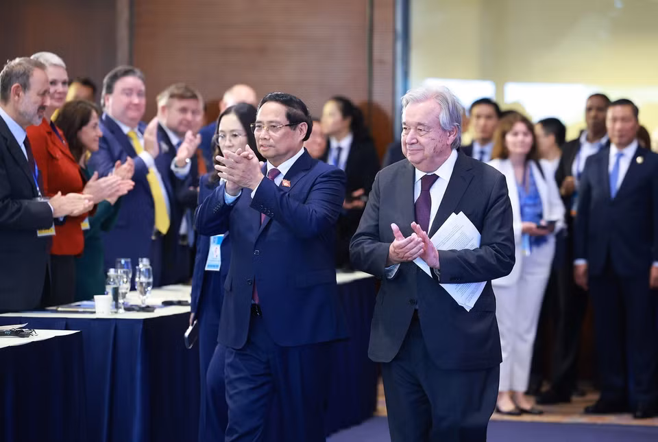 Le PM Pham Minh Chinh et le secrétaire général de l'ONU António Guterres.