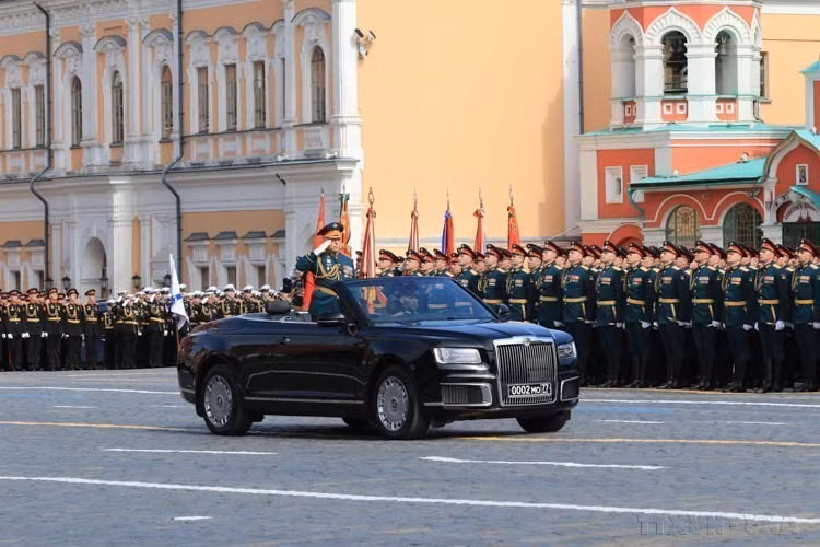 Défilé militaire marquant le 77ᵉ anniversaire de la Victoire sur le fascisme (1945 – 2022), sur la Place Rouge à Moscou, le 9 mai 2022. Photo : VNA