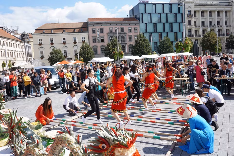 Festival "Journée de la culture vietnamienne" dans la ville de Brno, chef-lieu de la Moravie du Sud, en République tchèque. Photo : Hong Ky/VNA