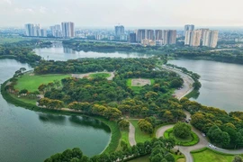 Le parc de Yên So à Hanoï. Photo: VNA