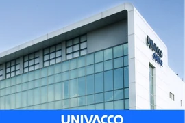 Fondée en 1990, UNIVACCO est spécialisée dans la fabrication de films métallisés sous vide et de technologies de revêtement de surface destinés aux secteurs de l’impression, de l’emballage et des matériaux avancés. Photo: vir.com.vn